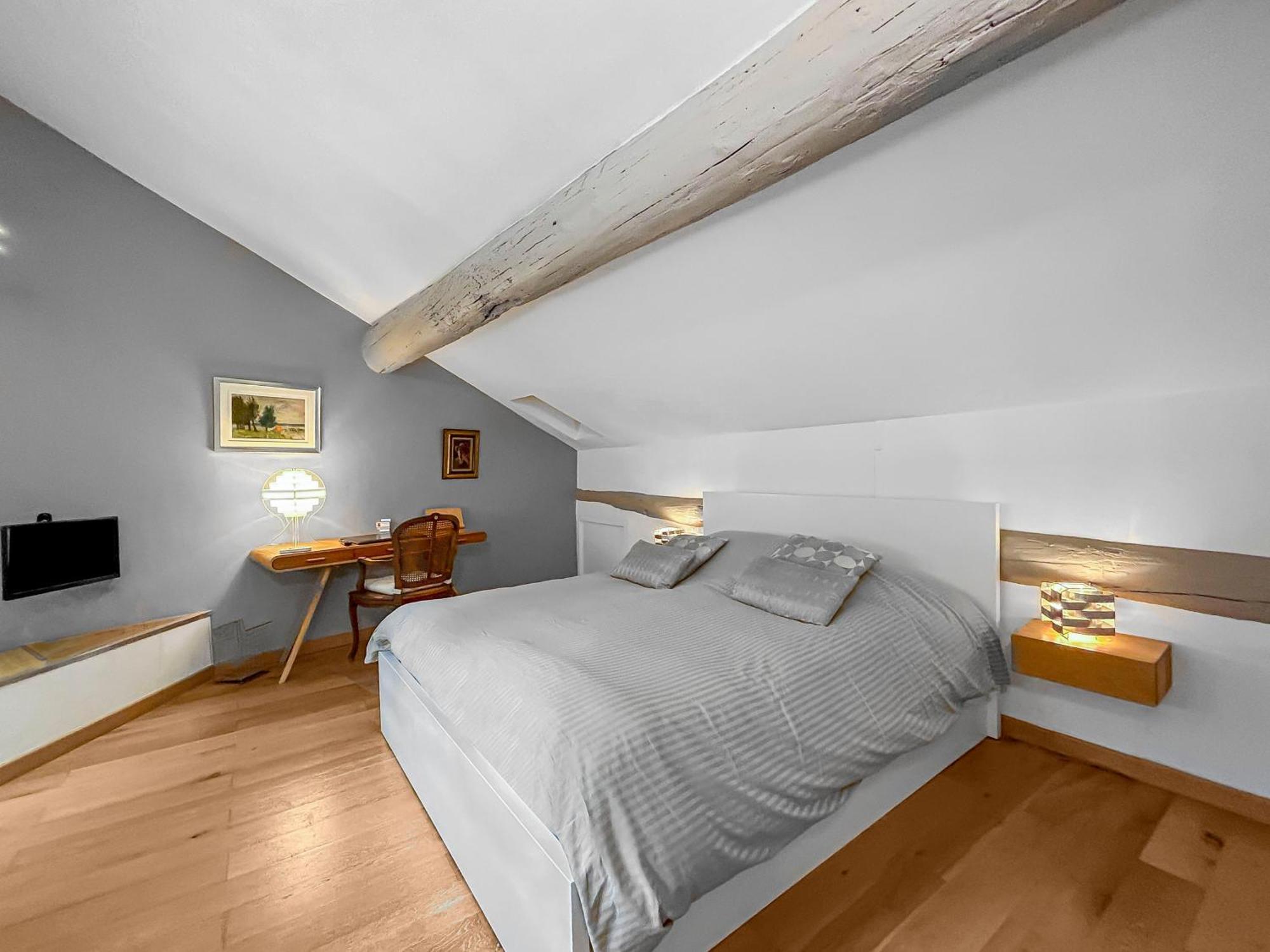 Un Petit Nid Au Bord De La Sorgue Apartamento LʼIsle-sur-la-Sorgue Exterior foto